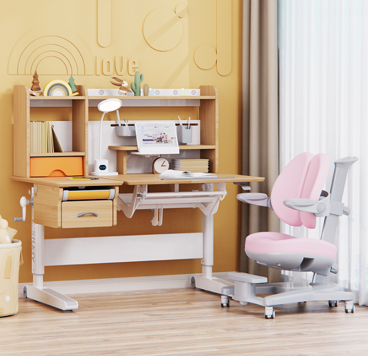 Adjusting a Kids Ergonomic Study Table